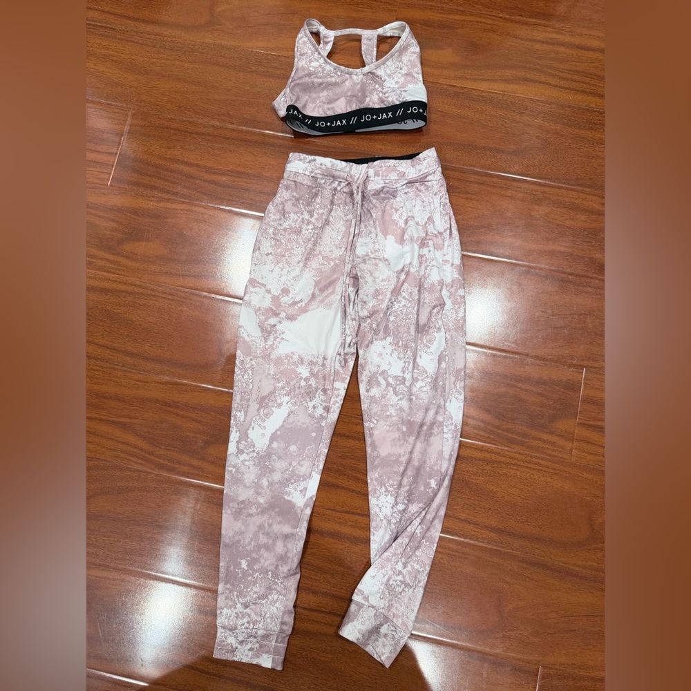 Jo+Jax Pink and white set CS